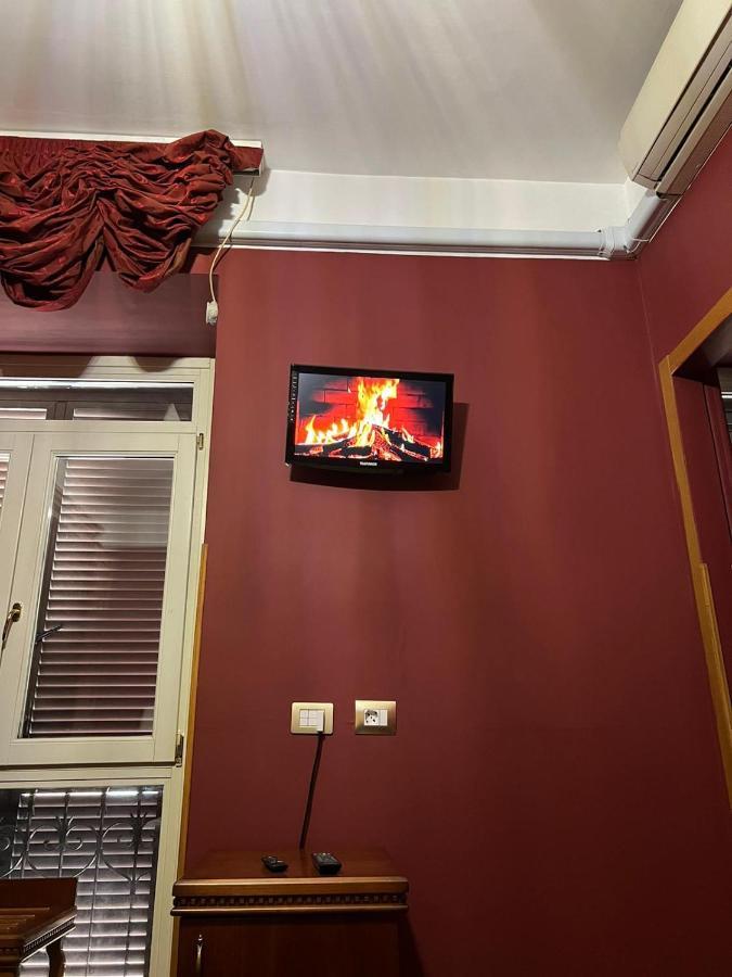 Imperial Guesthouse Рим Екстер'єр фото